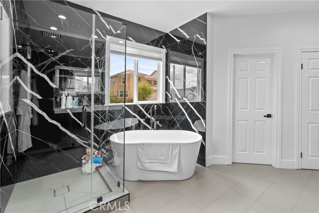 Detail Gallery Image 30 of 44 For 20508 Charlie Ct, Saugus,  CA 91350 - 4 Beds | 3 Baths