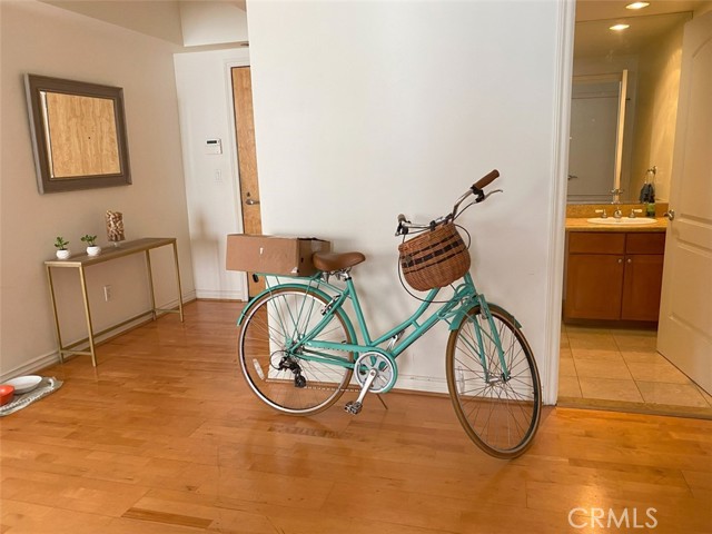 Detail Gallery Image 12 of 32 For 1241 S Westgate Ave #202,  Los Angeles,  CA 90025 - 3 Beds | 2/1 Baths