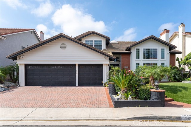 18200 Sandringham Court, Porter Ranch CA: https://media.crmls.org/medias/a48c7977-a647-45b7-9e39-a35388f50c7a.jpg