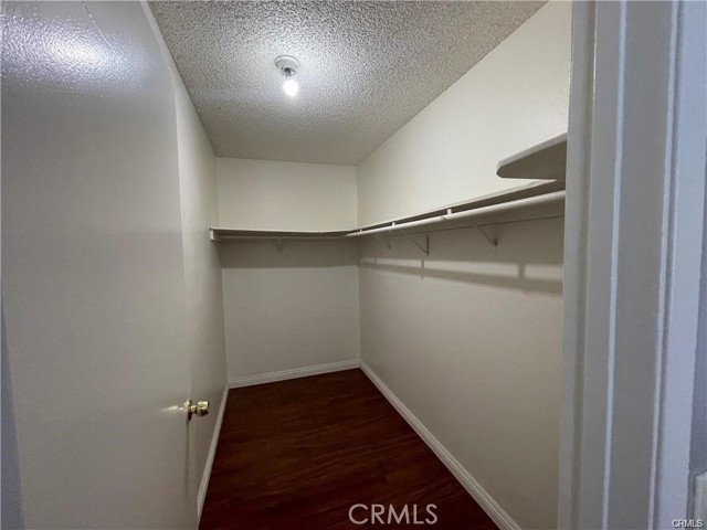 Detail Gallery Image 10 of 15 For 2560 Gonzaga Ln, Riverside,  CA 92507 - 3 Beds | 2 Baths