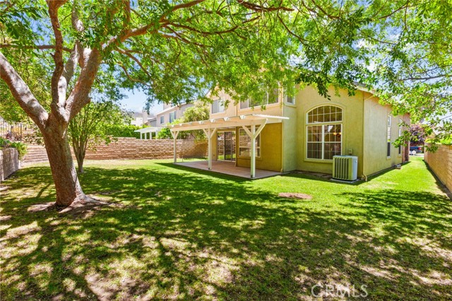 2311 Gillingham Circle, Thousand Oaks CA: https://media.crmls.org/medias/a48f22a6-7d3a-414a-b052-24fda2f1e12d.jpg
