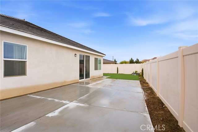 Detail Gallery Image 5 of 25 For 29068 Golden Sunset, Winchester,  CA 92596 - 4 Beds | 2 Baths