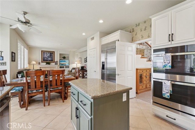 Detail Gallery Image 16 of 65 For 20504 Bergamo Way, Porter Ranch,  CA 91326 - 5 Beds | 3 Baths