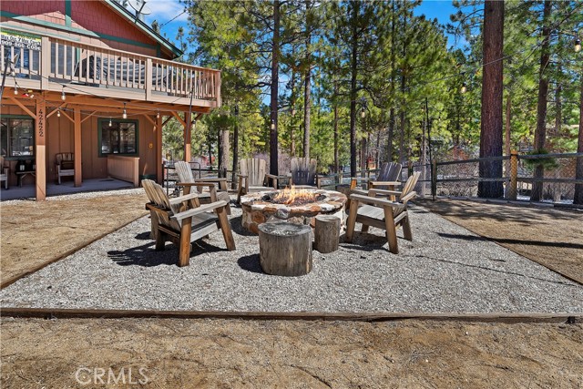 Detail Gallery Image 8 of 40 For 42422 Tioga Dr, Big Bear Lake,  CA 92315 - 3 Beds | 2 Baths