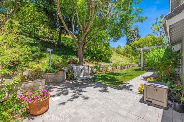 685 Vista Coto Verde, Camarillo CA: https://media.crmls.org/medias/a49001c0-03ee-4277-b8a5-25178b06ba16.jpg