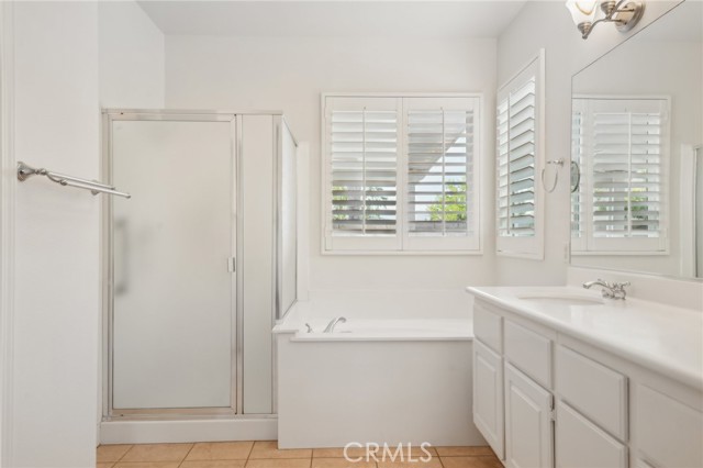 28523 Santa Catarina Road, Saugus CA: https://media.crmls.org/medias/a490e24c-56f0-446b-bd69-8e00f78e1acc.jpg
