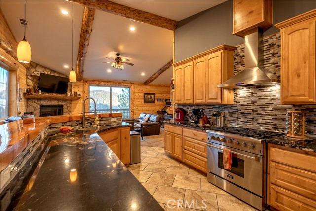 Detail Gallery Image 9 of 44 For 43451 Sheephorn Rd, Big Bear Lake,  CA 92315 - 6 Beds | 4/1 Baths