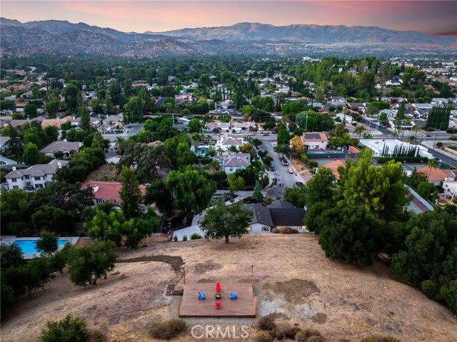 9425 Gierson Avenue, Chatsworth CA: https://media.crmls.org/medias/a4926268-439a-48fc-a463-106573310d03.jpg