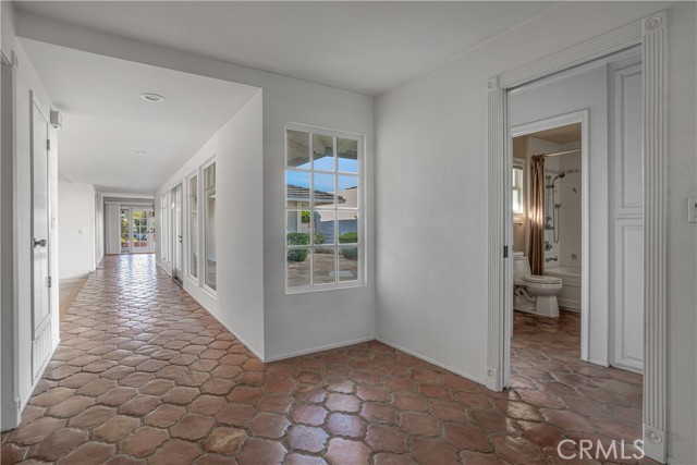 1575 La Venta Drive, Westlake Village CA: https://media.crmls.org/medias/a4926b24-7432-4a73-b40b-9e6b324695a2.jpg