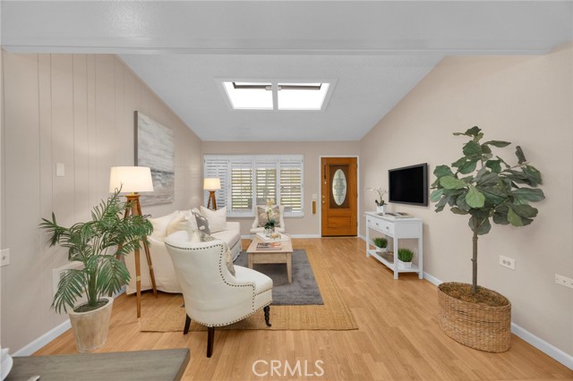 Detail Gallery Image 11 of 32 For 1491 Golden Rain Rd 91j,  Seal Beach,  CA 90740 - 2 Beds | 2 Baths