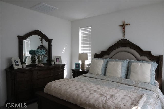 Detail Gallery Image 19 of 28 For 16255 Castello #2,  Fontana,  CA 92336 - 4 Beds | 2/1 Baths