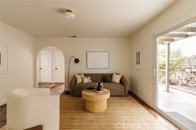 1541 Indiana Avenue, South Pasadena CA: https://media.crmls.org/medias/a494bf24-c387-4da3-8093-a3e43d773f30.jpg