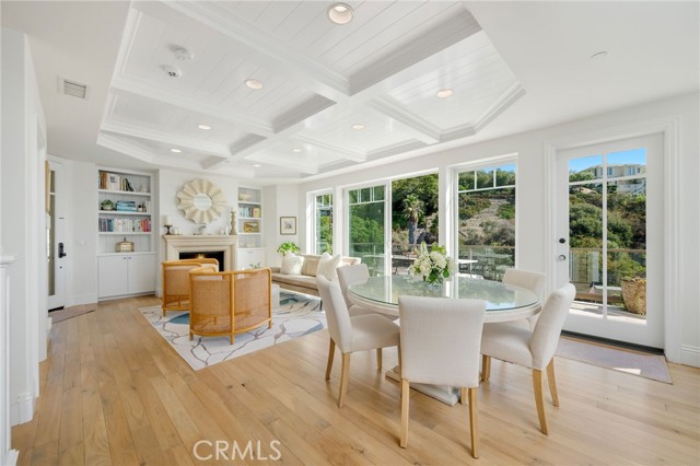 Detail Gallery Image 7 of 29 For 846 Diamond St, Laguna Beach,  CA 92651 - 3 Beds | 2/1 Baths