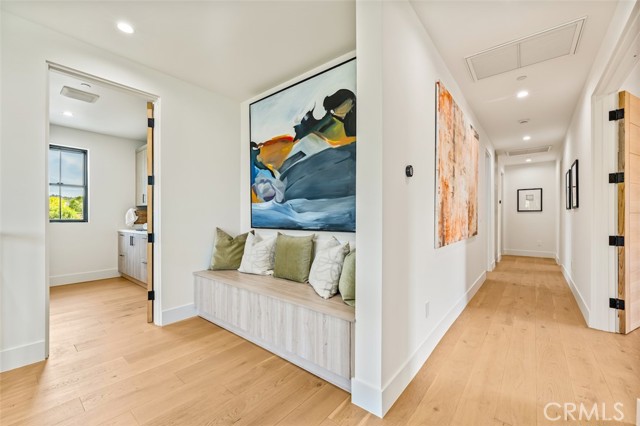 Detail Gallery Image 28 of 53 For 12415 Kling St, Studio City,  CA 91604 - 5 Beds | 6/1 Baths