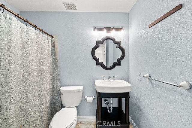 Detail Gallery Image 44 of 55 For 3905 Posada Ct, Oceanside,  CA 92058 - 3 Beds | 3 Baths