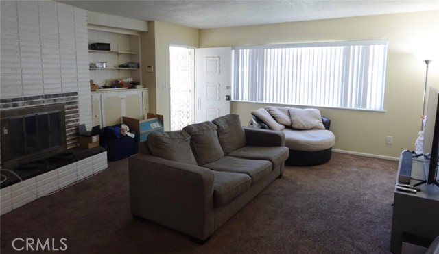183 E Ralston Avenue, San Bernardino CA: https://media.crmls.org/medias/a496e511-a86d-4278-ab7c-16c1da603851.jpg