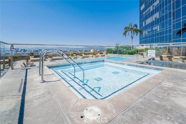 Detail Gallery Image 22 of 26 For 1100 Wilshire Bld #2603,  Los Angeles,  CA 90017 - 1 Beds | 1 Baths