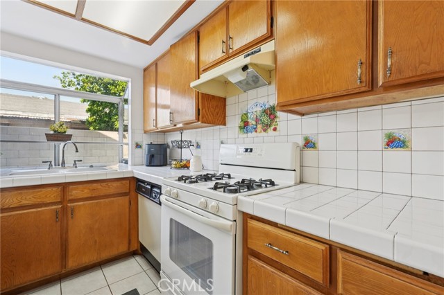 Detail Gallery Image 13 of 43 For 14712 Olive St #1,  Baldwin Park,  CA 91706 - 3 Beds | 3 Baths