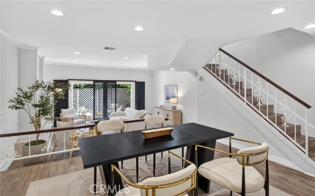 Detail Gallery Image 12 of 46 For 1830 Kelton Ave #5,  Los Angeles,  CA 90025 - 3 Beds | 2/1 Baths