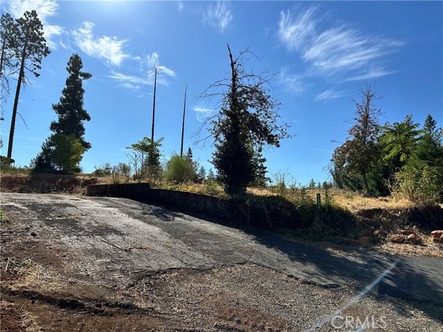 Detail Gallery Image 2 of 3 For 5856 Grape Ln, Paradise,  CA 95969 - – Beds | – Baths