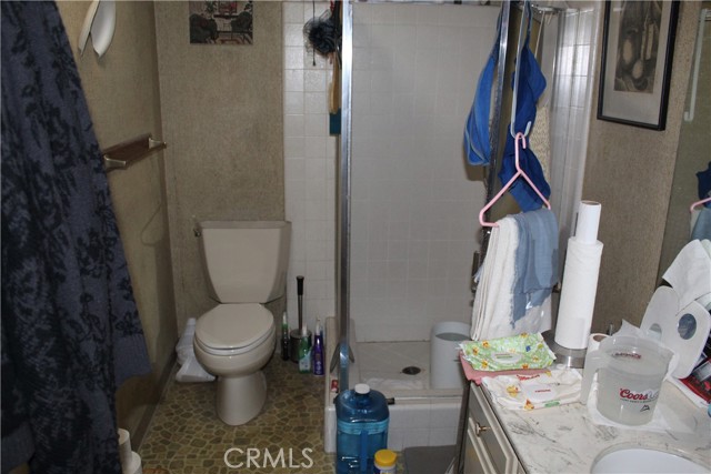 Detail Gallery Image 14 of 35 For 734 S Vale, Anaheim,  CA 92806 - 4 Beds | 3 Baths