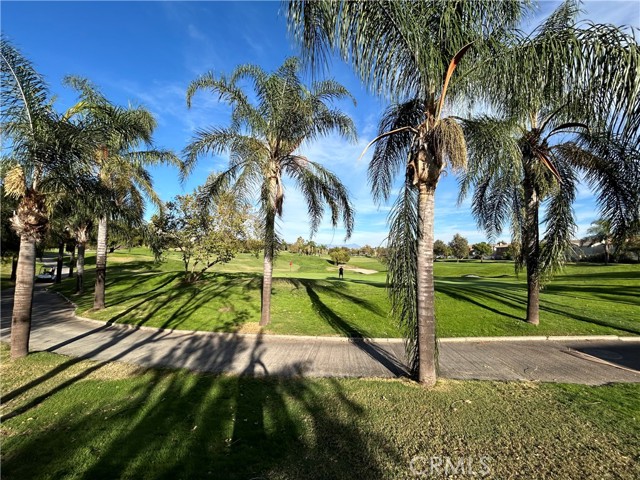 Detail Gallery Image 26 of 31 For 16414 Empire Lakes Ct, Fontana,  CA 92336 - 3 Beds | 2/1 Baths