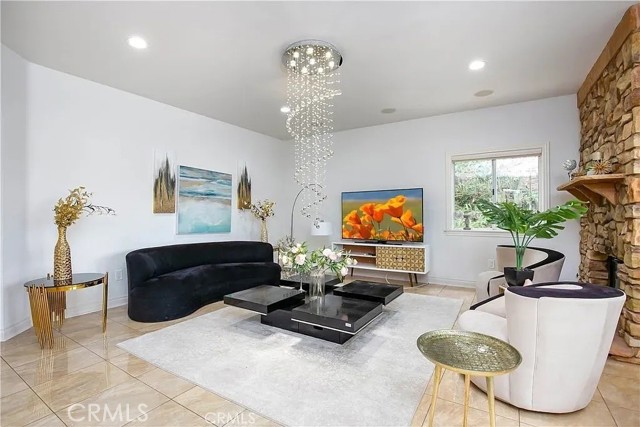 287 Goldenwood Circle, Simi Valley CA: https://media.crmls.org/medias/a49a9e27-9930-4c7a-90b4-32690b34615d.jpg