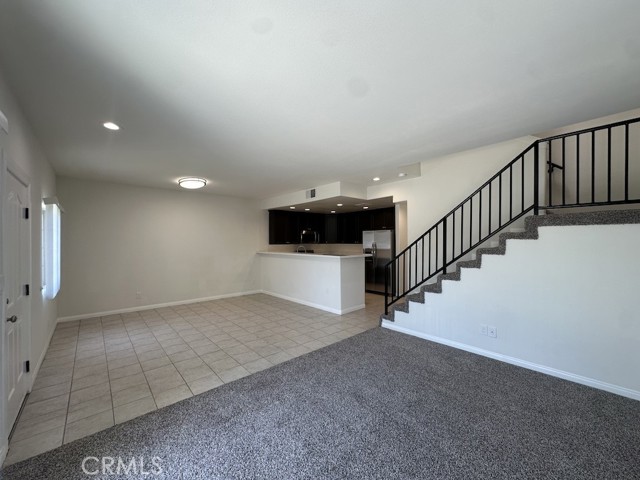 Detail Gallery Image 4 of 32 For 3755 E 52nd St, Maywood,  CA 90270 - 3 Beds | 3 Baths