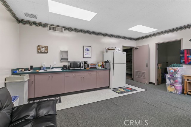 1000 N Brand Boulevard, Glendale, California 91202, ,Commercial Lease,For Rent,1000 N Brand Boulevard,CRGD25027927