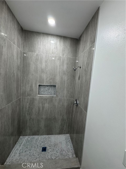 Detail Gallery Image 13 of 14 For 14812 Helwig, Norwalk,  CA 90650 - 3 Beds | 2 Baths