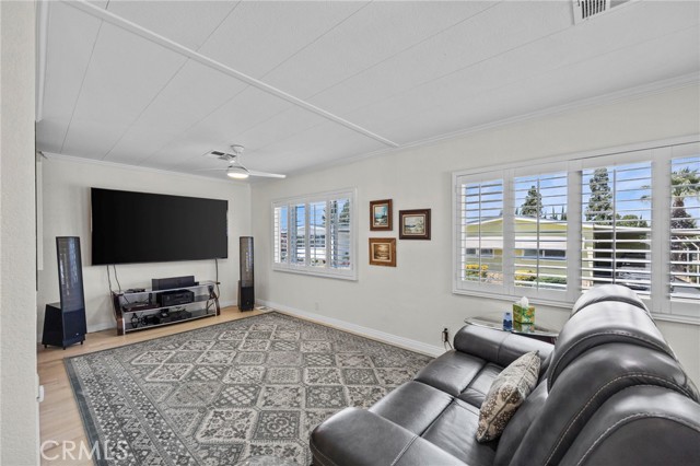 Detail Gallery Image 6 of 39 For 1440 Ridgemont Way, Corona,  CA 92880 - 2 Beds | 2 Baths