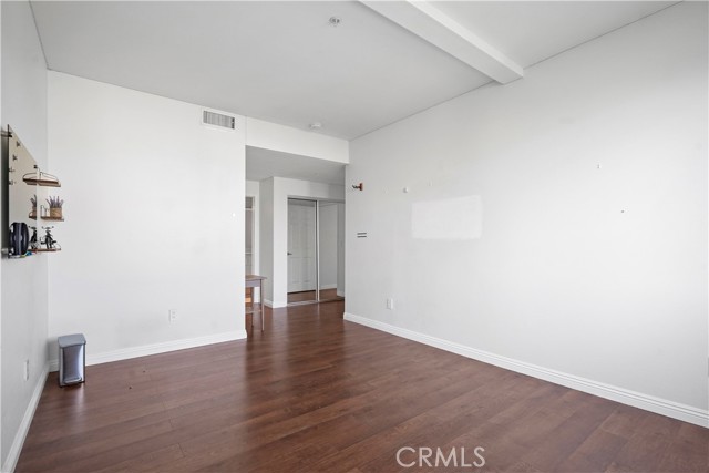 13200 Pacific Promenade, Playa Vista CA: https://media.crmls.org/medias/a49d3367-0b3a-4de6-8e88-62cb5871930b.jpg