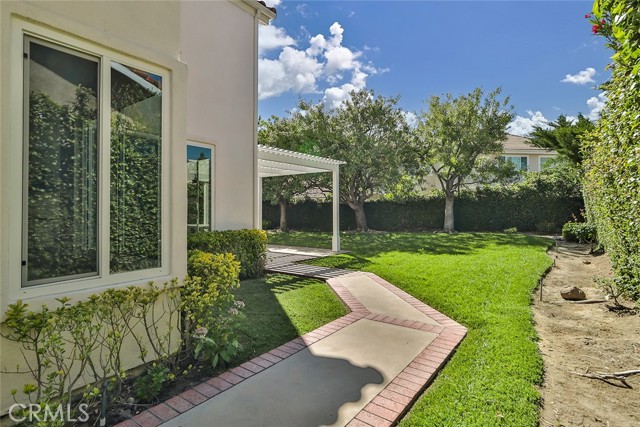 2505 Peachwood Place, Westlake Village CA: https://media.crmls.org/medias/a49d8252-ca69-4b86-b5b7-a9b884a411f1.jpg