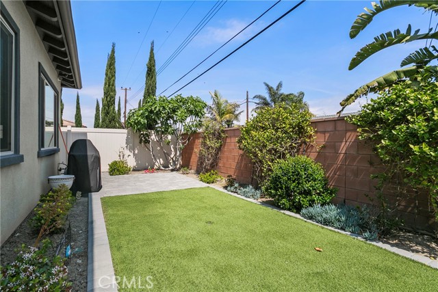 14432 Windfall Lane, Huntington Beach CA: https://media.crmls.org/medias/a49dc074-62fa-4738-926f-27764dfaf9d7.jpg