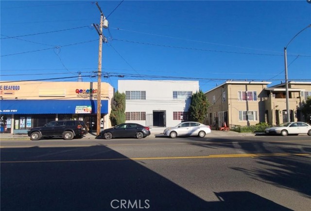 1432 Cherry, Long Beach CA: https://media.crmls.org/medias/a49e1733-7c20-4594-a1bc-11bc3b29ce20.jpg