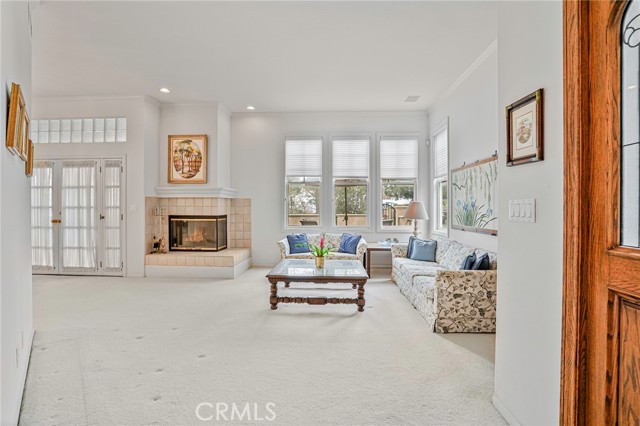 1034 Isabella Avenue, Coronado CA: https://media.crmls.org/medias/a49e3248-6472-479b-b263-6b74189ea952.jpg