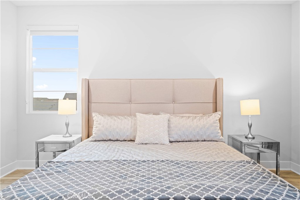 MLS #OC25272346 image #27