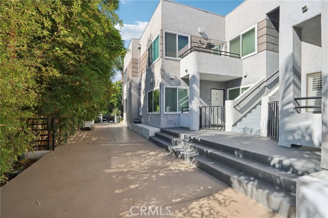 Detail Gallery Image 4 of 12 For 360 S Los Robles Ave #11,  Pasadena,  CA 91101 - 2 Beds | 2 Baths