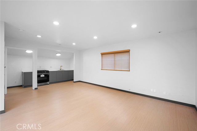 Detail Gallery Image 4 of 11 For 10377 Mcbroom St a,  Sunland,  CA 91040 - 0 Beds | 1 Baths