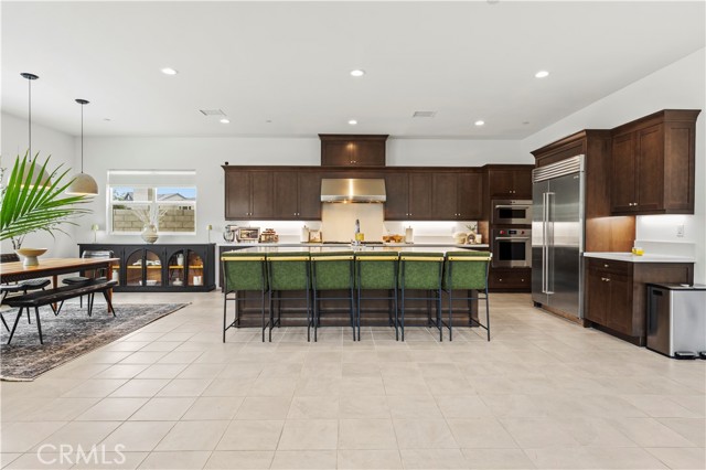 Detail Gallery Image 10 of 74 For 27526 Elderberry Dr, Valencia,  CA 91381 - 5 Beds | 5/1 Baths