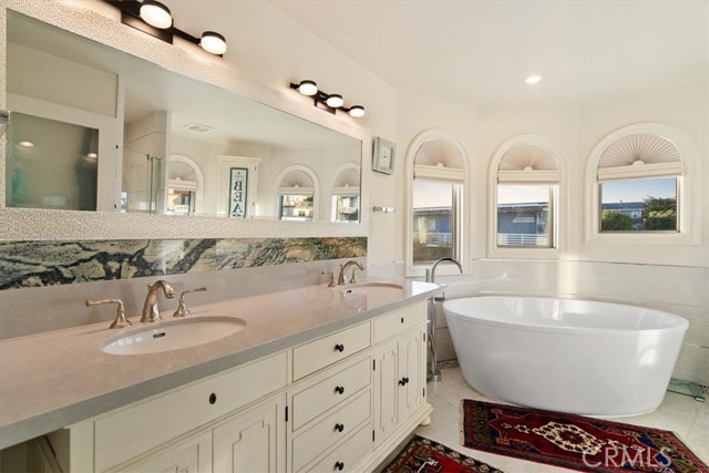 Detail Gallery Image 33 of 59 For 2090 Sherwood, Cambria,  CA 93428 - 4 Beds | 4/1 Baths