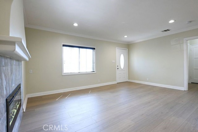 Detail Gallery Image 15 of 28 For 6437 Enfield Ave, Reseda,  CA 91335 - 3 Beds | 2 Baths