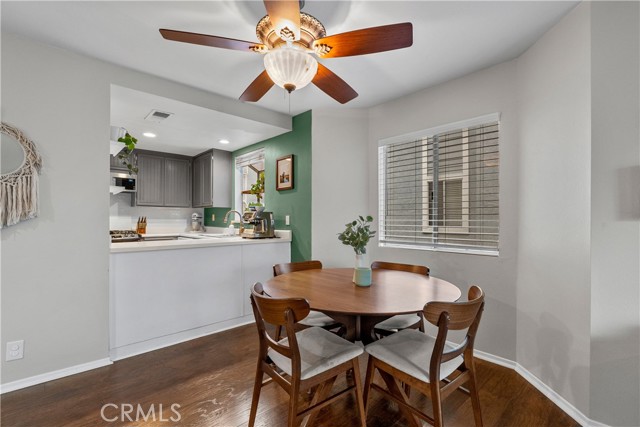 Detail Gallery Image 15 of 43 For 26877 Claudette St #103,  Canyon Country,  CA 91351 - 3 Beds | 2 Baths