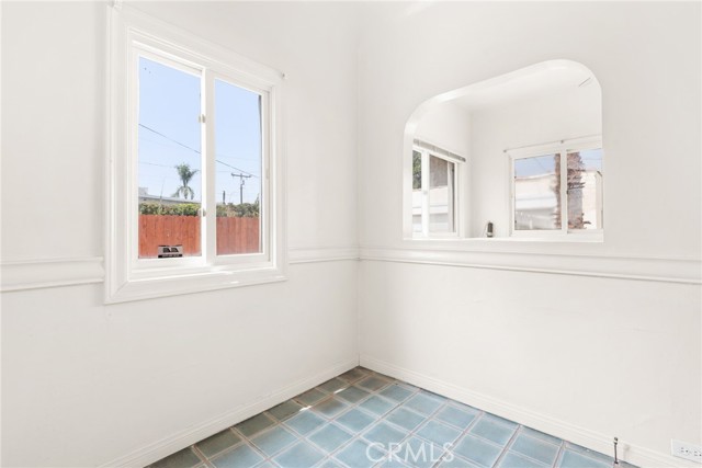 Detail Gallery Image 13 of 29 For 127 Westmont Dr, Alhambra,  CA 91801 - 3 Beds | 2 Baths