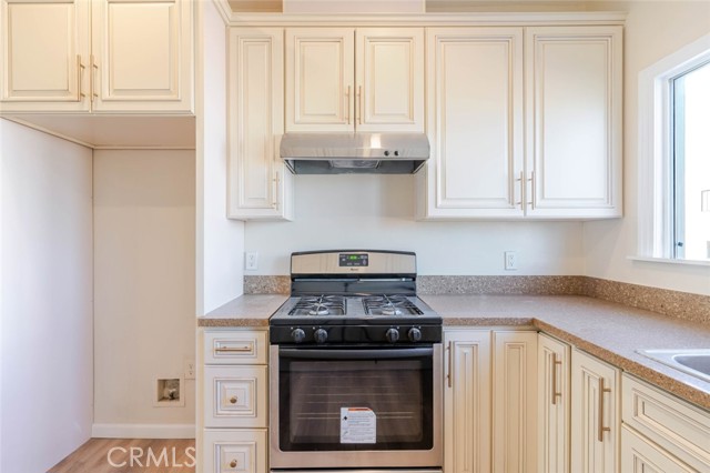 Detail Gallery Image 16 of 41 For 2446 Cincinnati St, Los Angeles,  CA 90033 - 6 Beds | 2 Baths