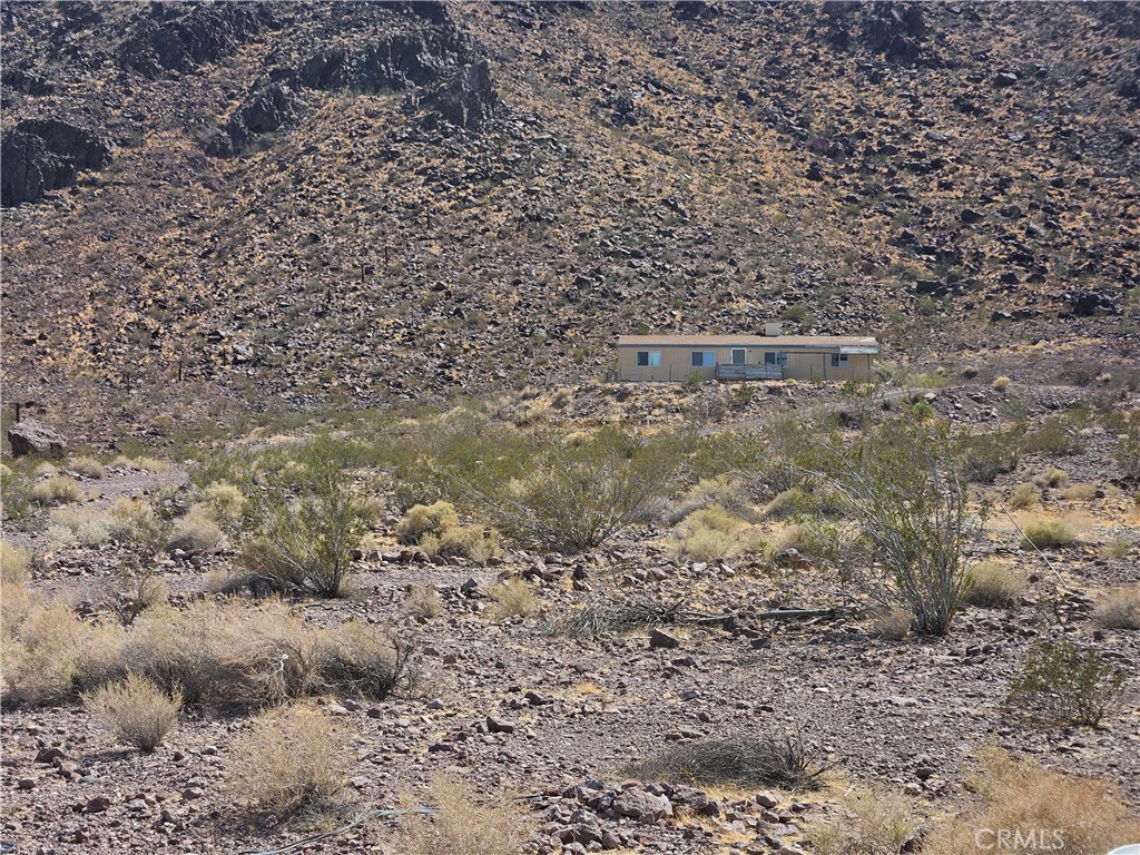 https://media.crmls.org/medias/a4a48020-9af6-4e21-936e-7e51a51600d8.jpg?preset=X-Large