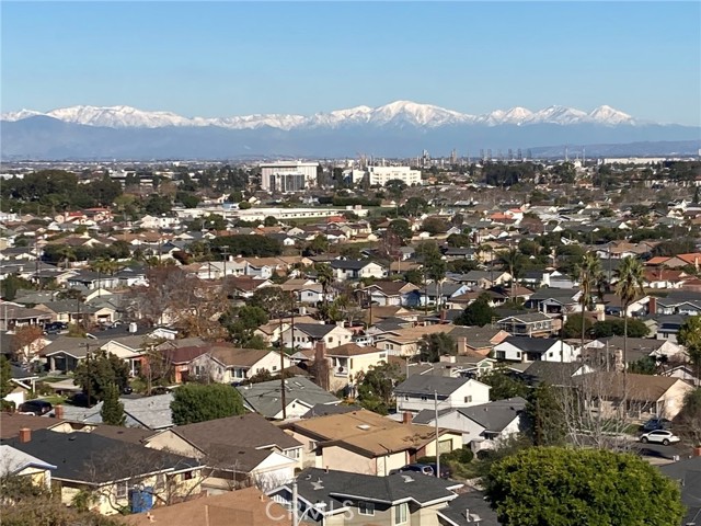 On a clear day, you can see the mountain tops!