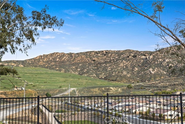 Detail Gallery Image 44 of 66 For 8044 Country Mile Ln, Riverside,  CA 92507 - 5 Beds | 3/1 Baths