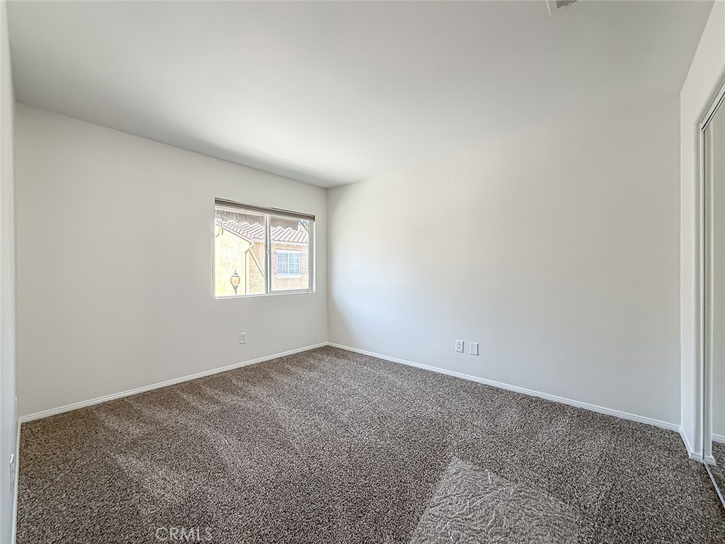 https://media.crmls.org/medias/a4a5c623-3d9a-4939-b304-00ea13faf941.jpg?preset=X-Large