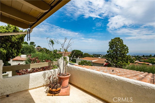 9 Cypress Way, Rolling Hills Estates, California 90274, 3 Bedrooms Bedrooms, ,2 BathroomsBathrooms,Residential,Sold,Cypress,SB21222599